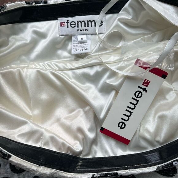 La Femme sequined, printed cocktail dress w/ black waistband + strapless bodice - Picture 11 of 13